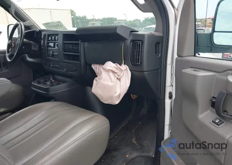 2021 Chevrolet Express Cargo Rwd 2500 Regular Wheelbase Wt z USA, uszkodzony, nr VIN 1GCWGAFP1M1244868